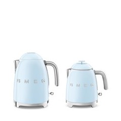 Smeg 50's Style Kedel 0.8L Pastelblå – Elegance og Funktionalitet til Dit Køkken!
