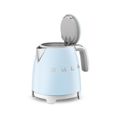 Smeg 50's Style Kedel 0.8L Pastelblå – Elegance og Funktionalitet til Dit Køkken!