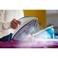 Philips PerfectCare Compact Essential GC6840 Dampstrygejern 2400W - Effektiv, Kompakt & Elegant Blå Hvid