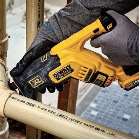 DeWALT DCS367NT-XJ Bajonetsav 18V Batteri og lader ikke inkluderet