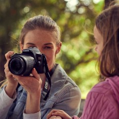 Canon EOS 250D - 24.1 Megapixel Sort Digitalkamera | Fantastisk Billede & Brugervenlighed