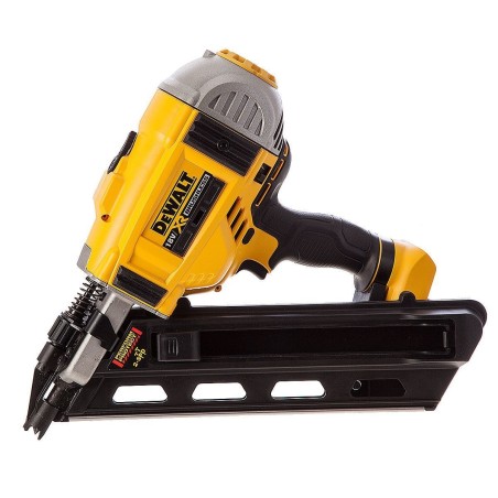 DeWALT DCN692N-XJ Sømmaskine - Effektiv, Robust og Præcis til Dit Projekts Behov!