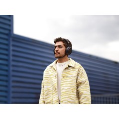 Sennheiser MOMENTUM 4 Trådløs Hovedtelefoner - Eksklusiv Lyd i Sort | Komfort & Stil