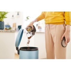 Philips 8000 Series XC8349 Aqua Plus Støvsuger - Effektiv, Slank & Stilren i Sort Titanium - 0,6 L Kapacitet