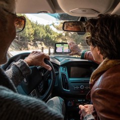 TomTom GO Classic GPS Navigator 6 - Din perfekte rejsepartner med præcise kort og brugervenlig navigation!