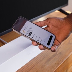 Sonos Ray Lydbar Hvid - Kraftfuld Lydoplevelse med Elegant Design - Varenummer: 8717755778505