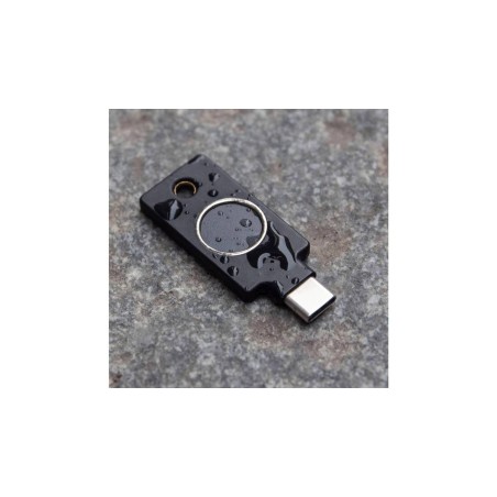 Yubico YubiKey C Bio USB-C Sikkerhedsangle - Ultimativ Beskyttelse til Dine Online Konti!