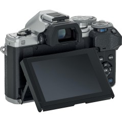 Olympus OM-D E-M10 Mark IV - 20,3 Megapixel Sølv Digitalkamera - Professionel Kvalitet og Fantastiske Billeder!