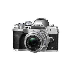 Olympus OM-D E-M10 Mark IV - 20,3 Megapixel Sølv Digitalkamera - Professionel Kvalitet og Fantastiske Billeder!
