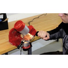 Køb Einhell GC-CS 235 E 235 W – Kraftfuld 3000 RPM Kædesav til Præcist Arbejde!