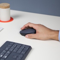 Logitech MK235 Trådløst Tastatur og Mus Sæt - Stilrent, Komfortabelt og Effektivt Arbejde!