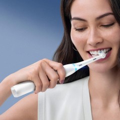 Oral-B iO 4210201363064 Elektrisk Tandbørste Hvid - Effektiv Rensning og Optimal Pleje til Dit Smil!