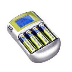 Varta Power Play LCD Charger+12V+USB