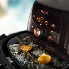 Philips Premium Collection HD9867 Airfryer XXL - Rask og Sund Madlavning med Dyb Sort/Kobber Design, 2.2kW Effekt!